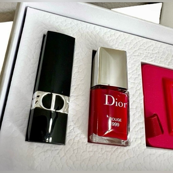 DIOR 999 Red Lipstick, Nail Polish, Luggage Tag/Mirror set in Box - Picture 7 of 12